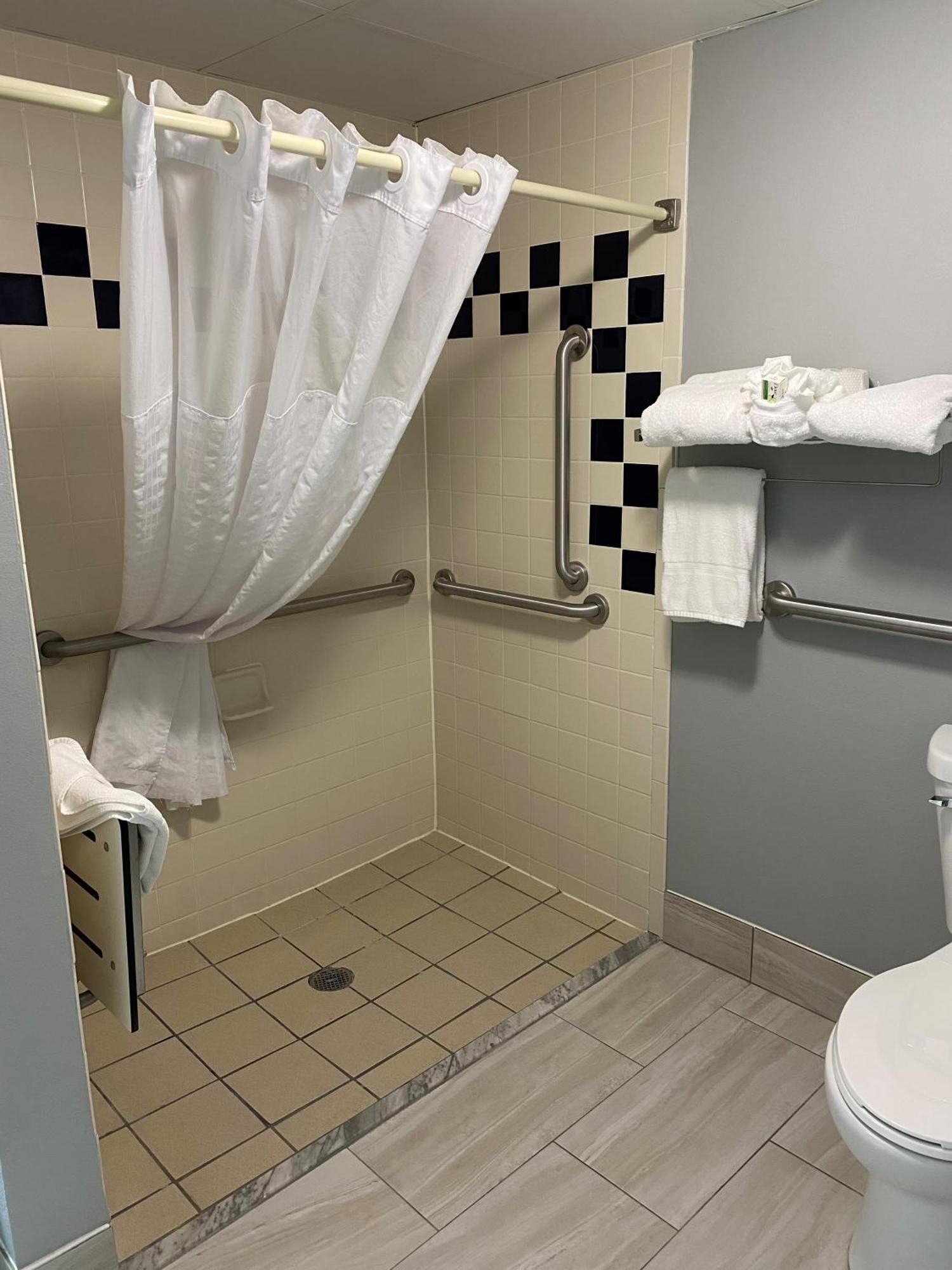 Americinn By Wyndham Webster City Esterno foto